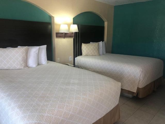 Pinn Road Inn And Suites Lackland Afb And Seaworld San Antonio Exteriör bild